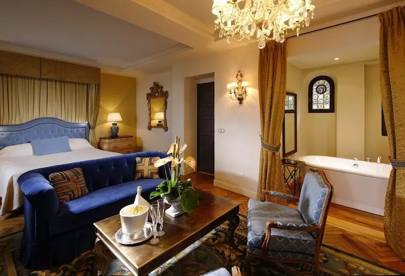 Suite, Chateau Eza