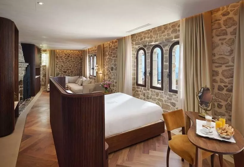 Suite Prezidențial, Chateau Eza