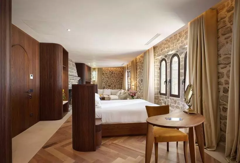 Suite Prezidențial, Chateau Eza