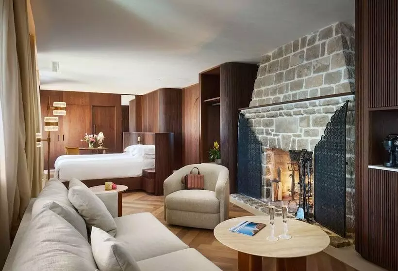 Suite Prezidențial, Chateau Eza