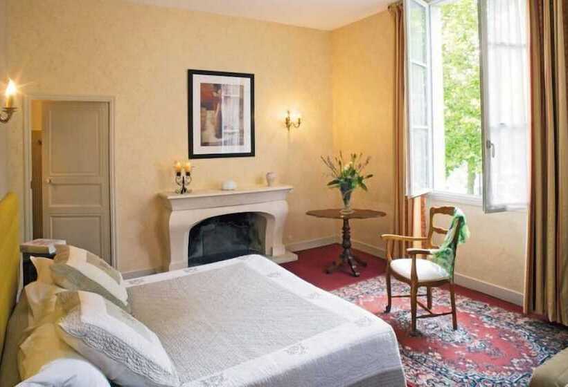 Номер Стандарт, Cit Hôtel Le Plantagenet