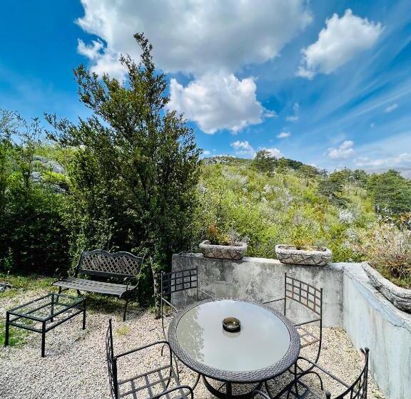 테라스 스위트, Château De Trigance