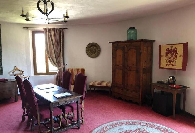 Номер Deluxe, Château De Trigance