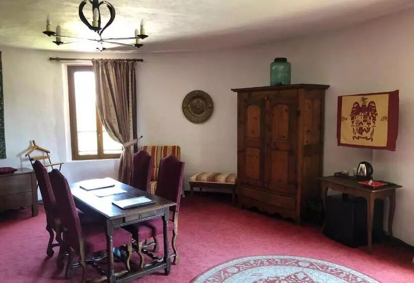 デラックスルーム, Château De Trigance