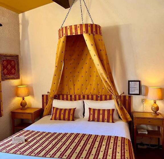 스탠다드 룸, Château De Trigance