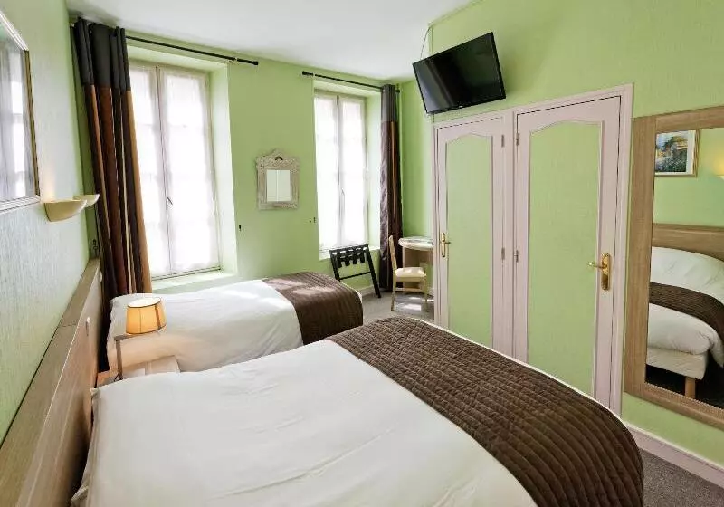 اتاق استاندارد سه نفره, Cit Hotel Hôtel Beauséjour