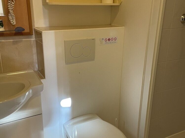 스탠다드 트리플 룸, Continental