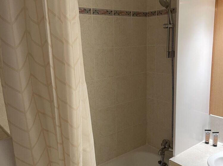 디럭스 룸, Continental