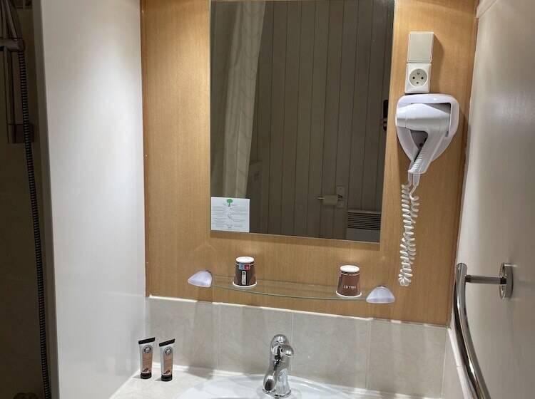 디럭스 룸, Continental