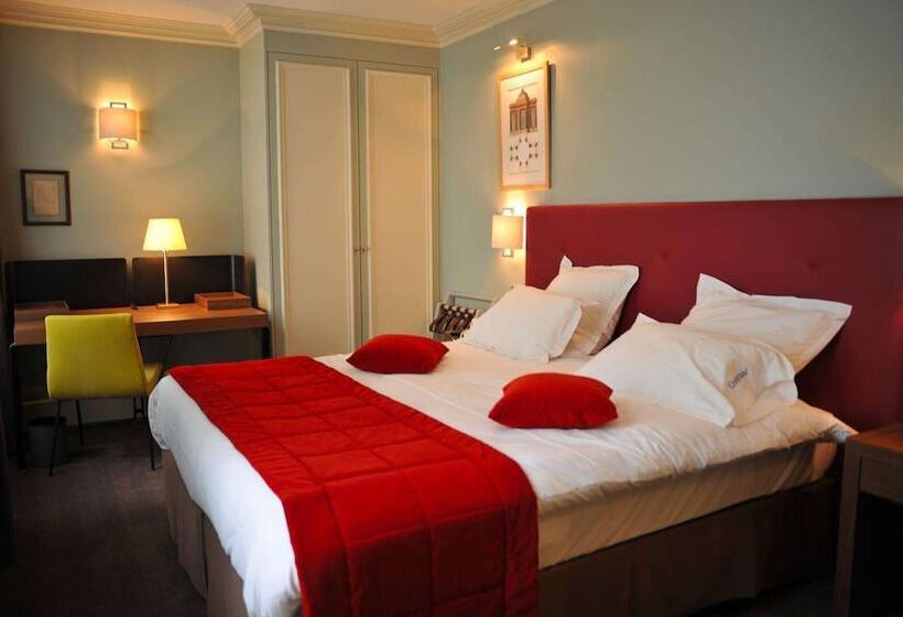 اتاق استاندارد, De l'Universite