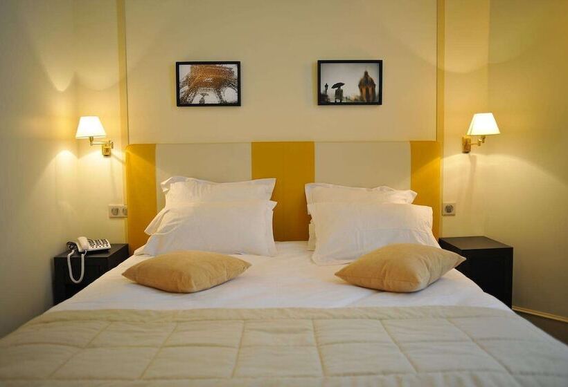 اتاق استاندارد یک نفره, De l'Universite