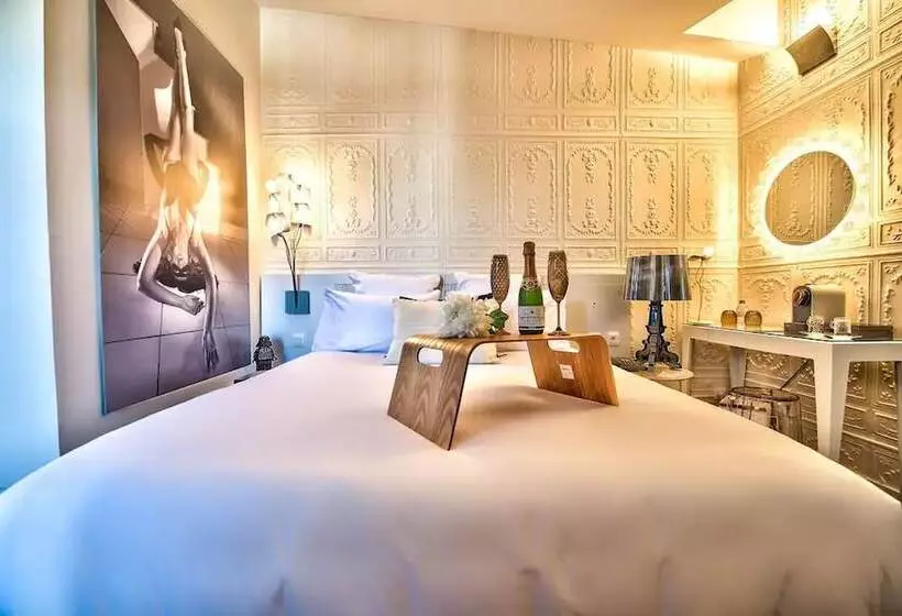 اتاق استاندارد با تراس, Hôtel Des Beaux Arts Toulouse