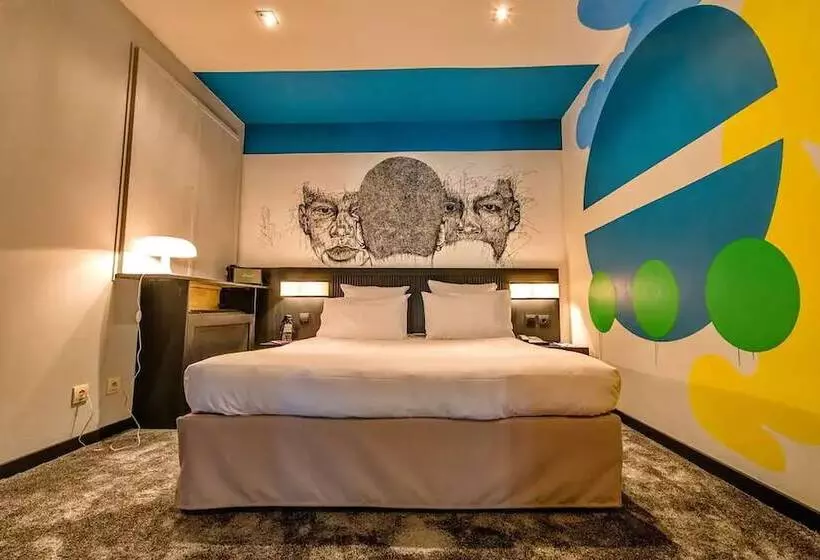 سوییت جونیور, Hôtel Des Beaux Arts Toulouse