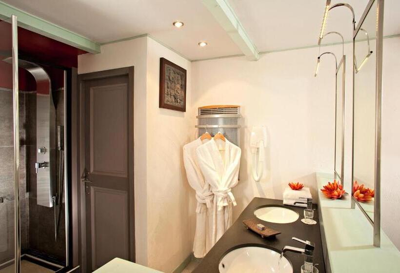 غرفة قياسية, Domaine Du Val De Sault