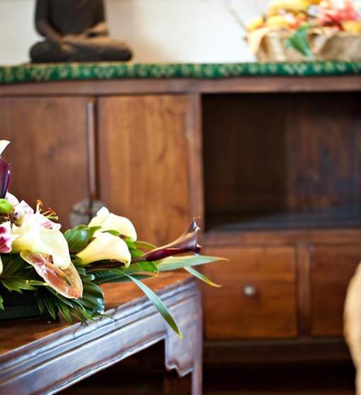 جناح سينيور, Domaine Du Val De Sault