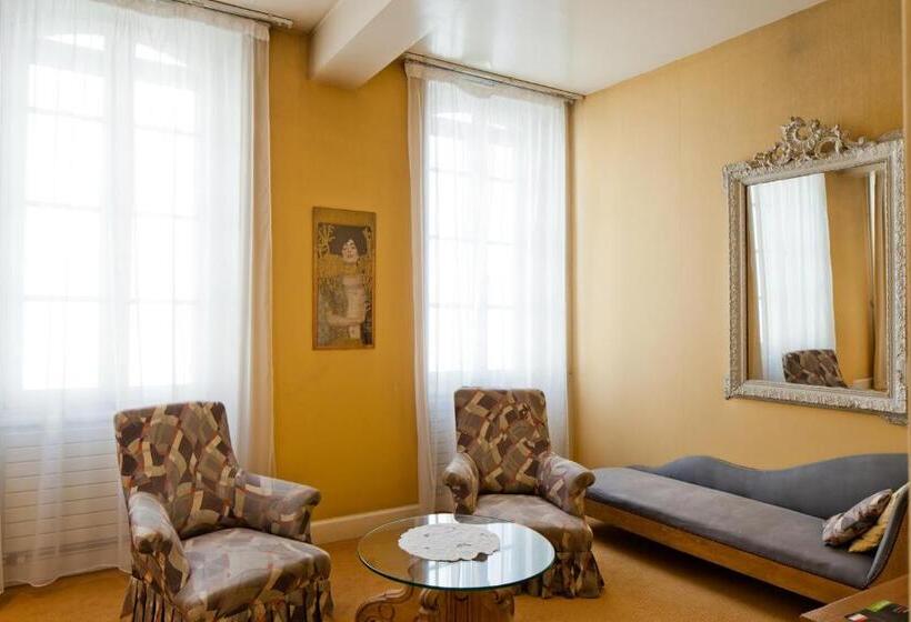 Люкс, Hôtel De France