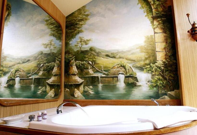 Люкс Дюплекс, Hôtel De France