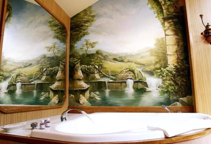 メゾネットスイート, Hôtel De France