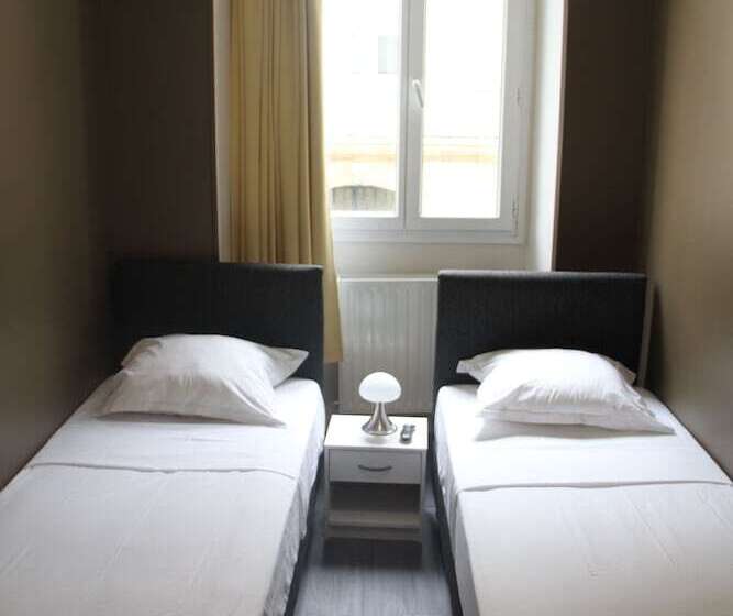 Номер Стандарт, Hôtel De La Boëtie