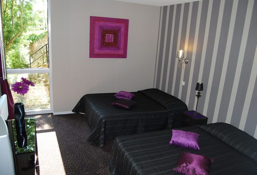 四人标准间, Hôtel Restaurant Du Château De La Tour