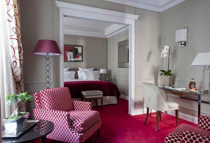 سوییت جونیور, Le Burgundy Paris