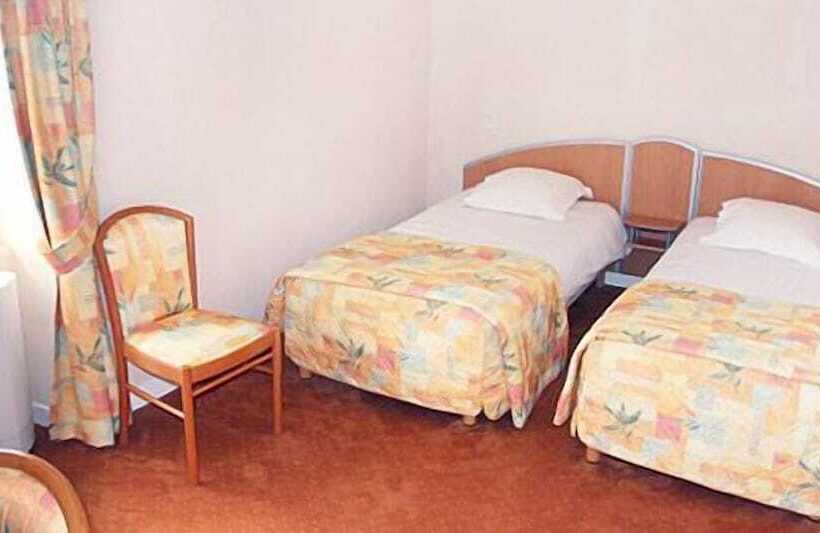 Номер Стандарт, Logis Hôtel De France Restaurant Le Lucullus