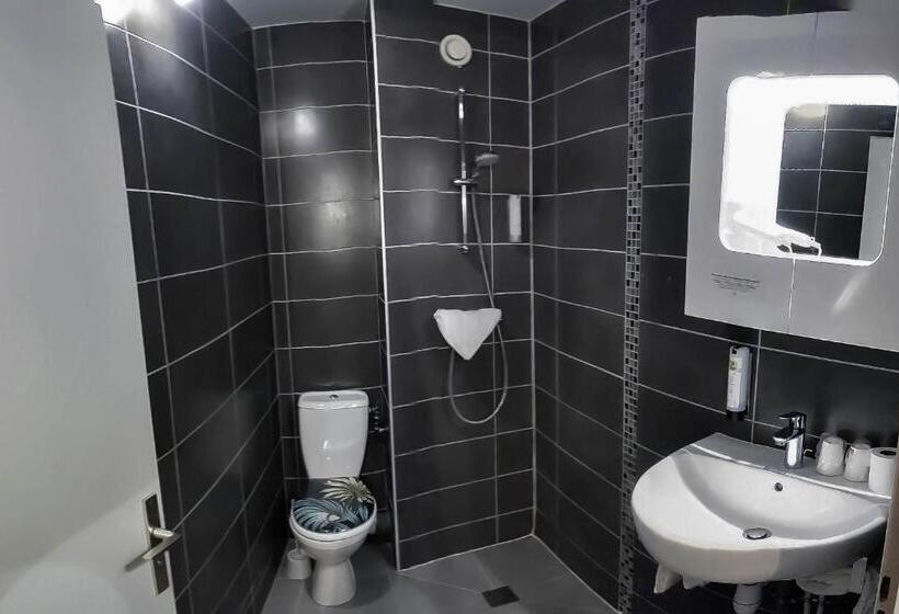 חדר סטנדרט, Logis Les Charmilles Chalonsursaone Sud