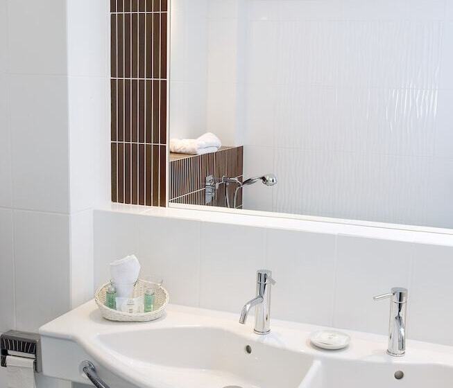 デラックスルーム, Passy Eiffel