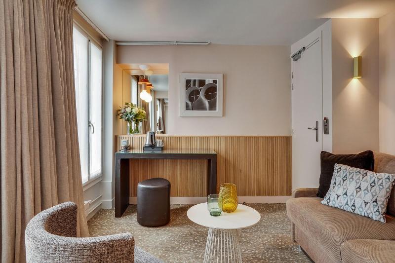 デラックスルーム, Passy Eiffel