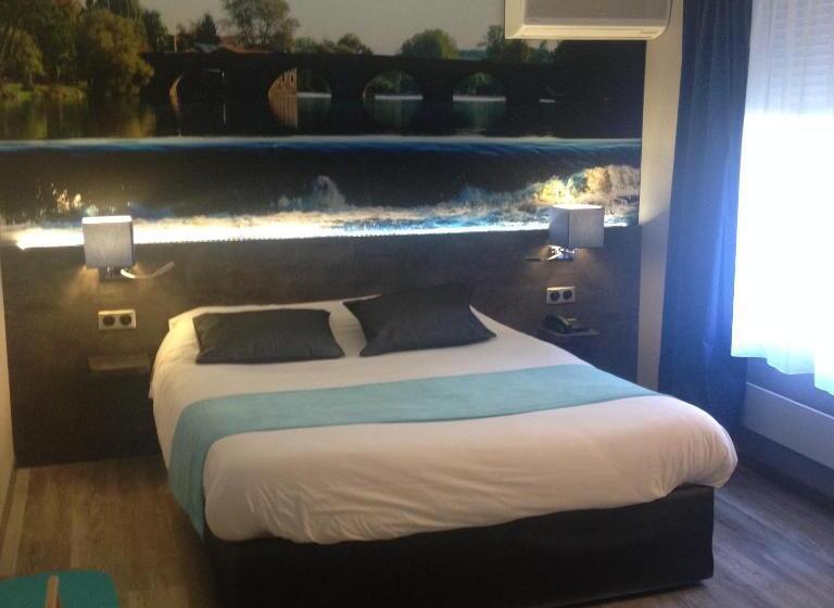 Номер Комфорт, The Originals City, Hôtel Le Boeuf Rouge, Saintjunien