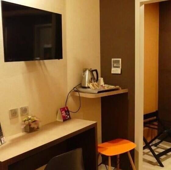 Номер Deluxe, The Originals City, Hôtel Le Boeuf Rouge, Saintjunien