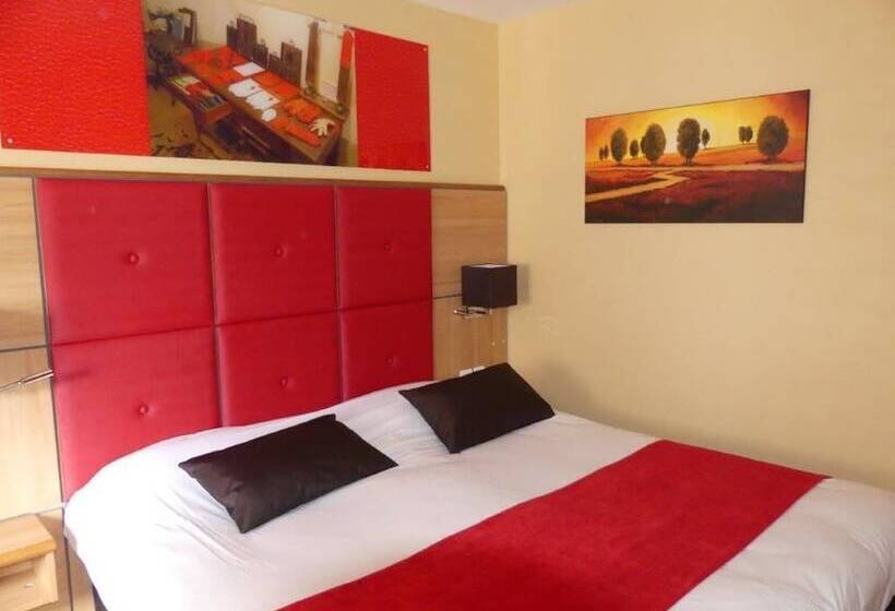 Номер Deluxe, The Originals City, Hôtel Le Boeuf Rouge, Saintjunien