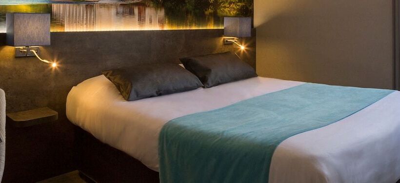 Номер Комфорт, The Originals City, Hôtel Le Boeuf Rouge, Saintjunien