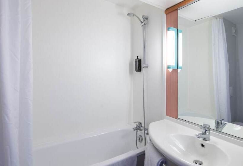 Номер Стандарт, B&B HOTEL Rouen Centre Rive Droite