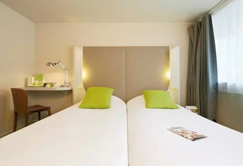 Quarto Estandar, Campanile Hotel Compiegne