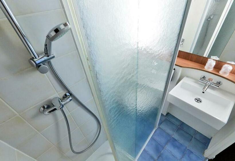 Номер Стандарт, Campanile Paris Ouest   Porte De Champerret Levallois