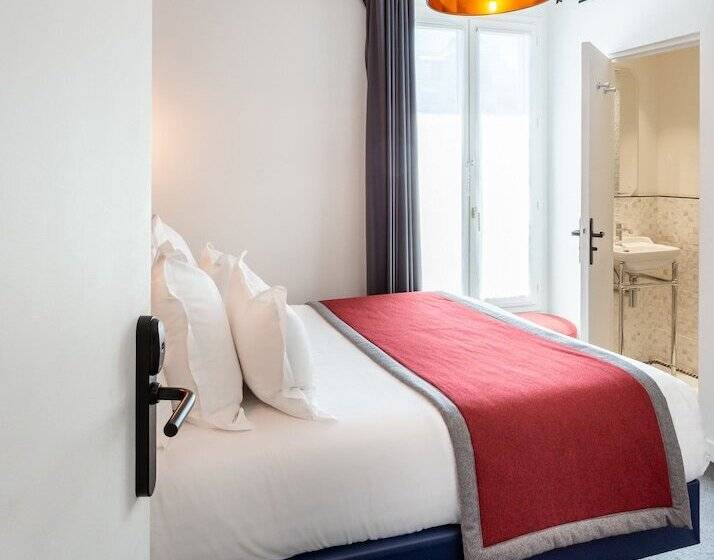 古典房间, Clarisse