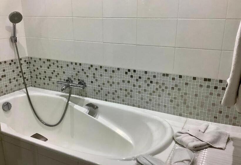 バルコニー付きジュニアスイート, Diana