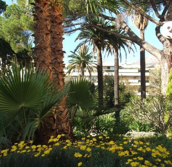 غرفة كمفورت مع بلكونة, Diana