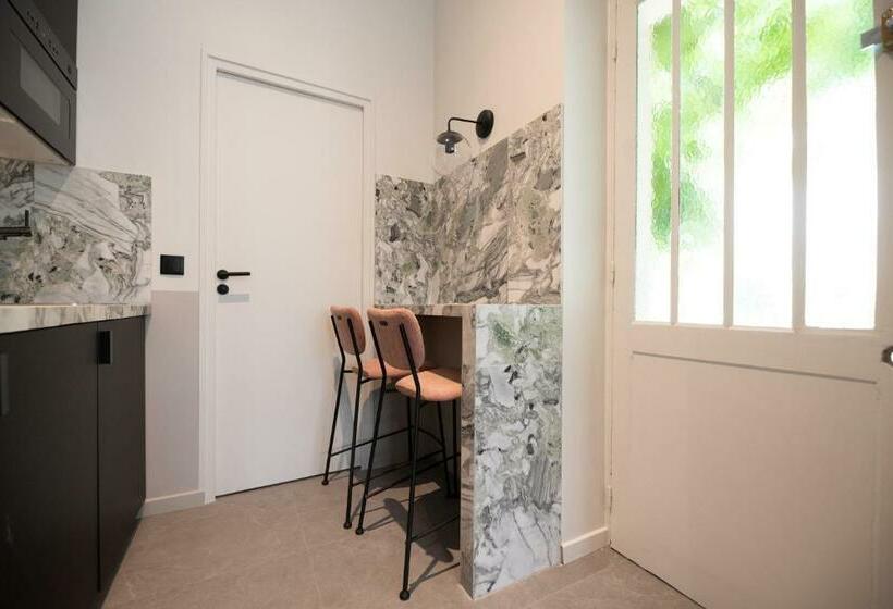 １ベッドルームのデラックスアパートメント, Mbm   Chemin Vert