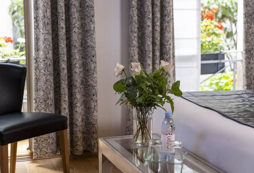 اتاق سوپریور, Du Jeu De Paume