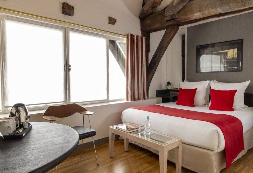 اتاق سوپریور یک تخته, Du Jeu De Paume