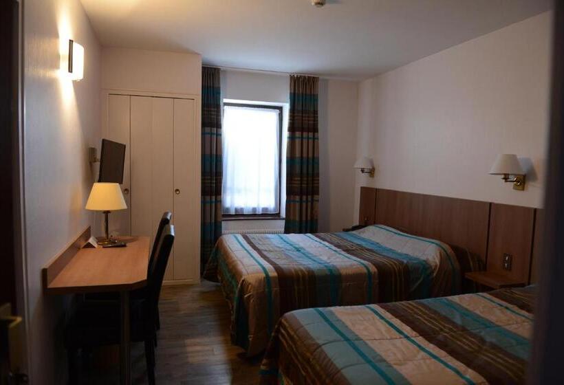 חדר סטנדרט לשלושה, Du Lion