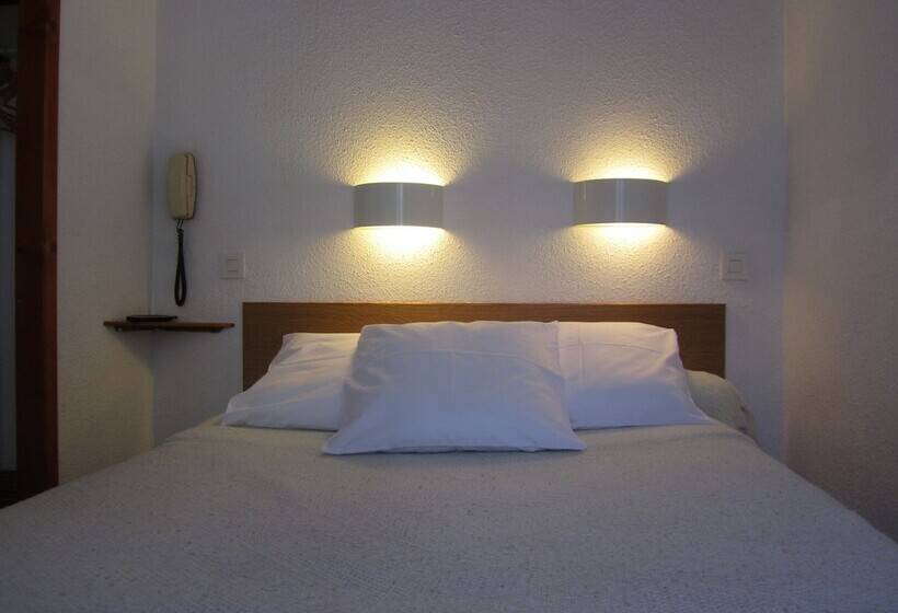 חדר סטנדרט לשלושה, Duchesse Anne