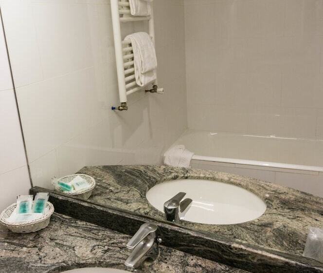 ガーデンビュースタンダードルーム, Hôtel Exelmans