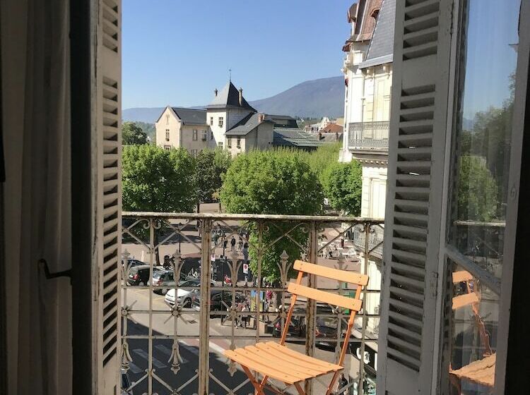 Номер Комфорт, Hôtel Thermal