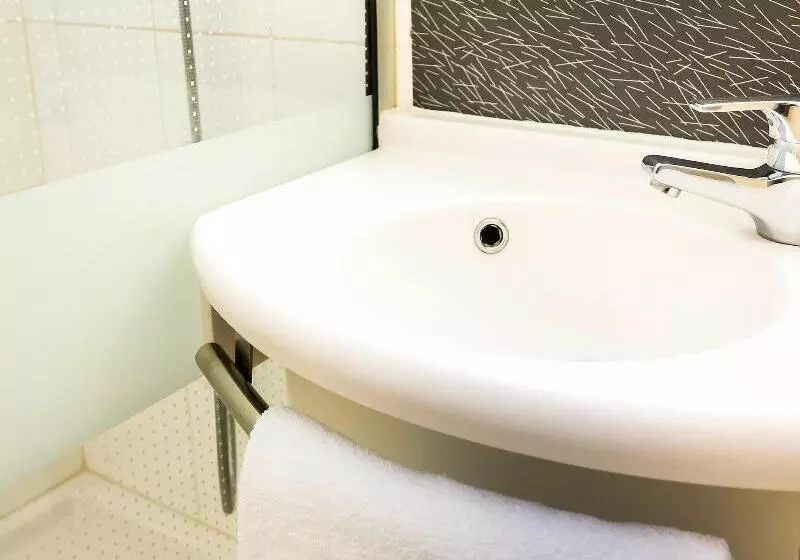 スタンダードルーム, Ibis Lorient Centre Hôtelier