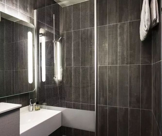 Standard-huone, Ibis Nemours