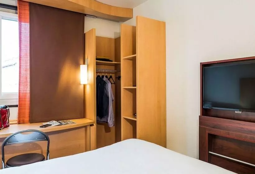 Standard-huone Parivuode, Ibis Paris Pont De Suresnes Longchamp