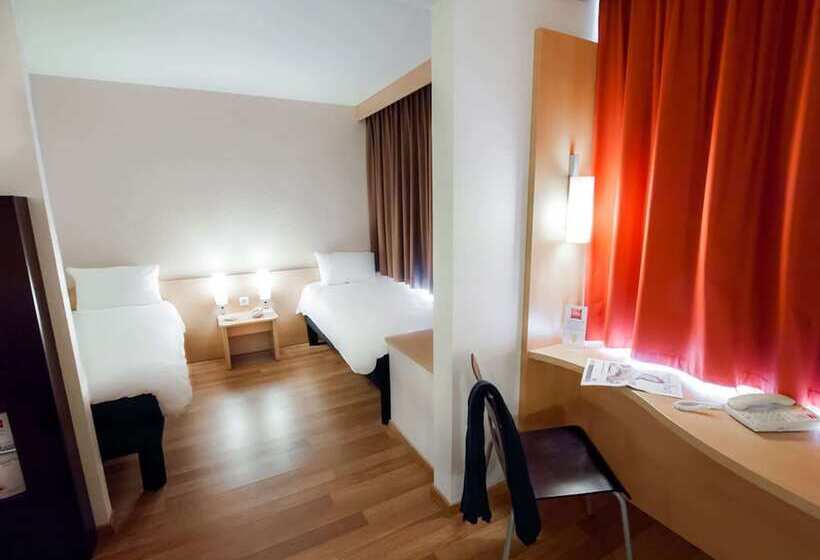Номер Стандарт, Ibis Vannes